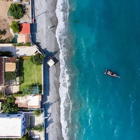 Beachfront Evgenia * Λεωνίδιο