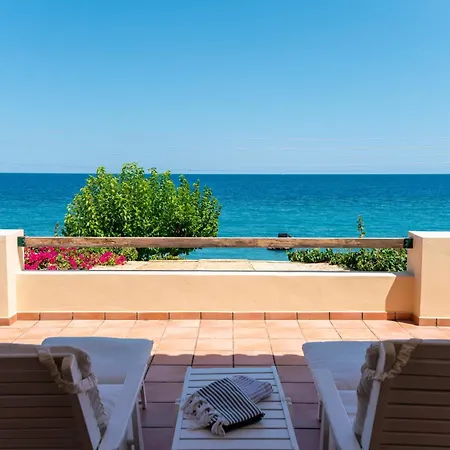 Beachfront Evgenia Vila *