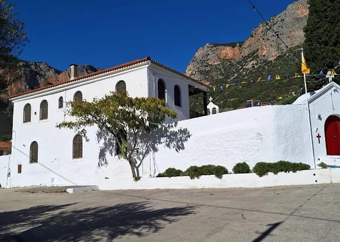 Beachfront Evgenia Leonídion