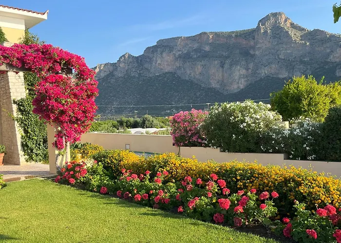 Beachfront Evgenia Leonídion