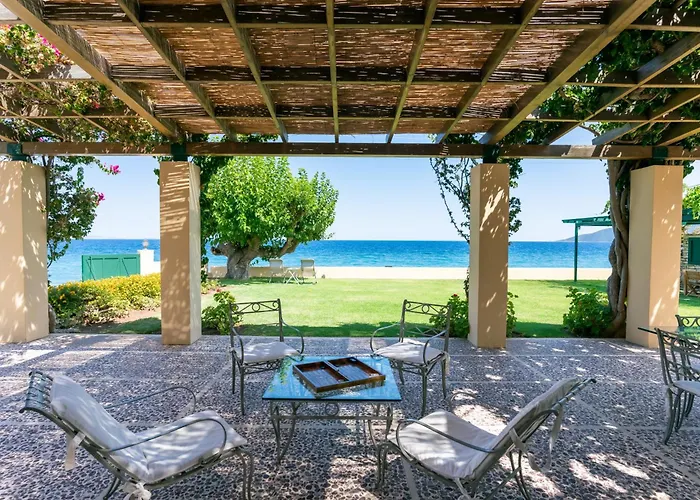 Beachfront Evgenia Leonídion